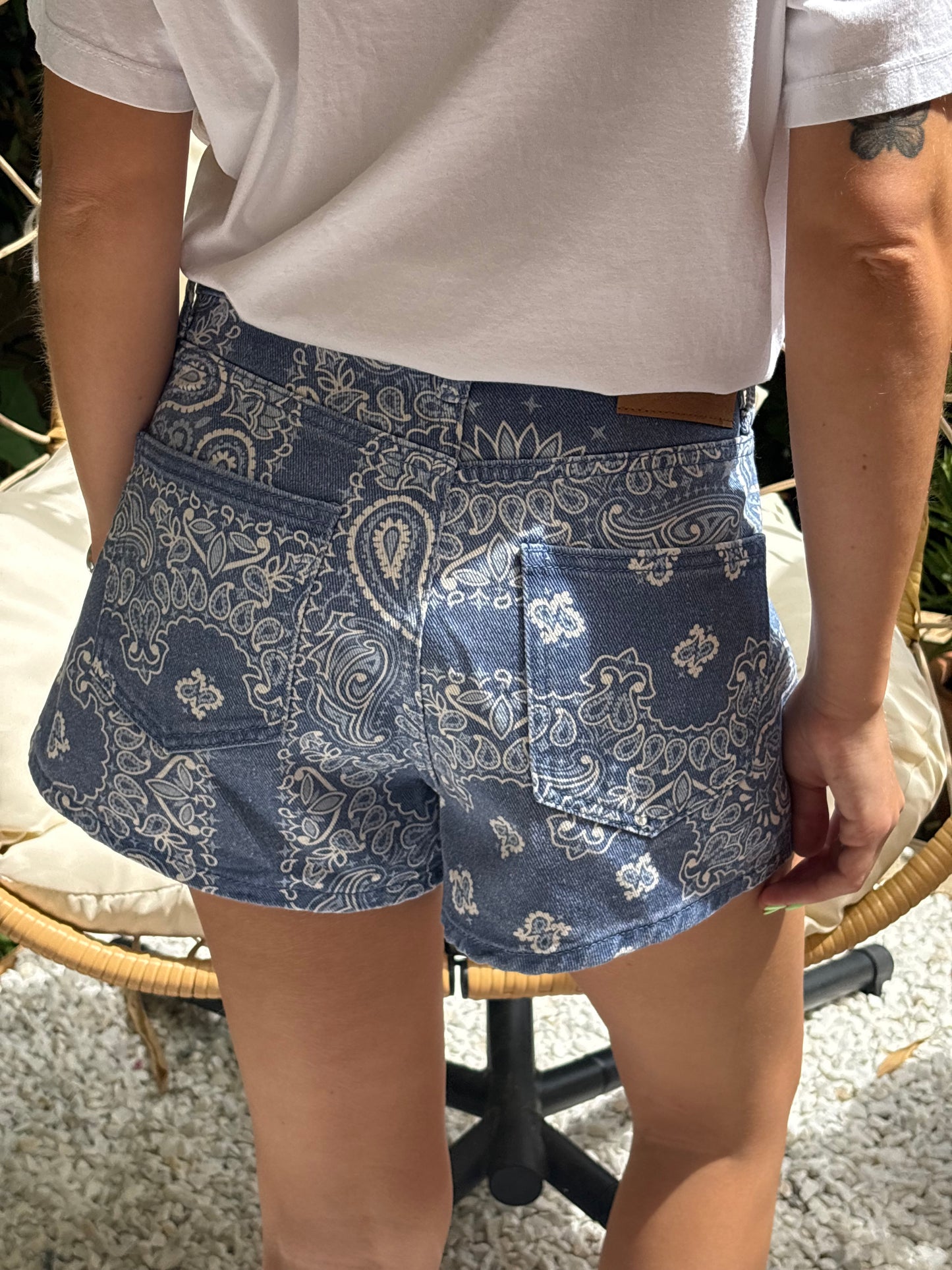 Short Lola