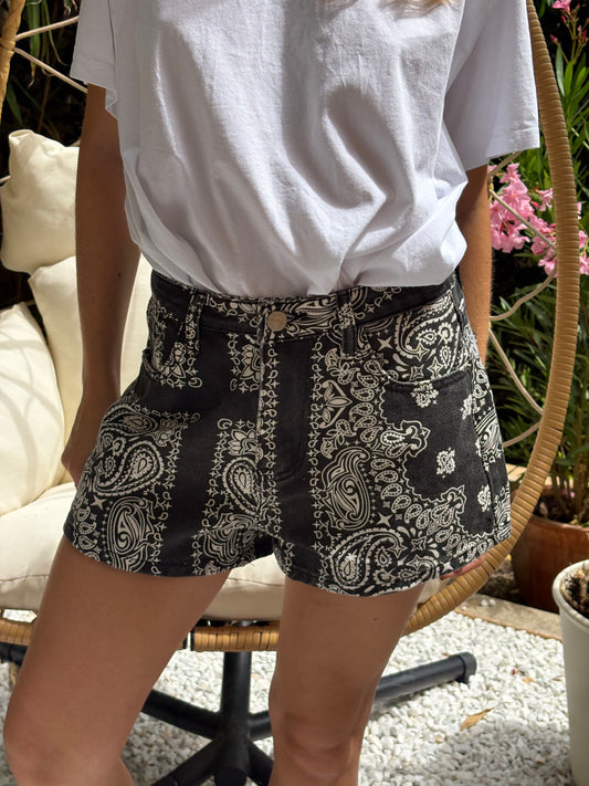Short Lola