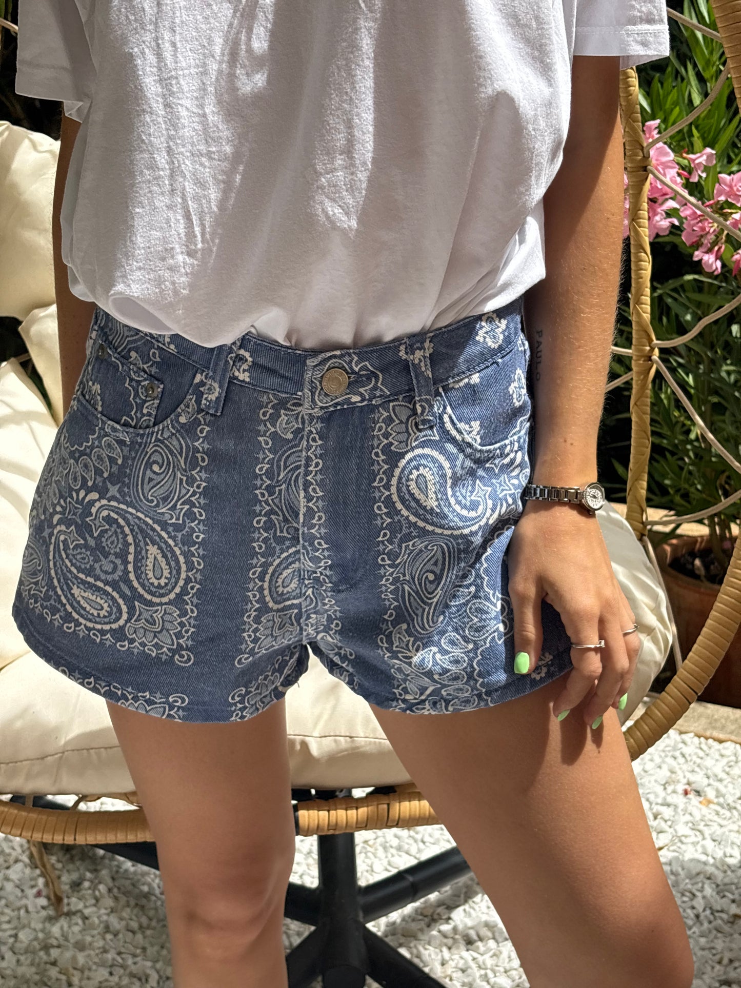 Short Lola