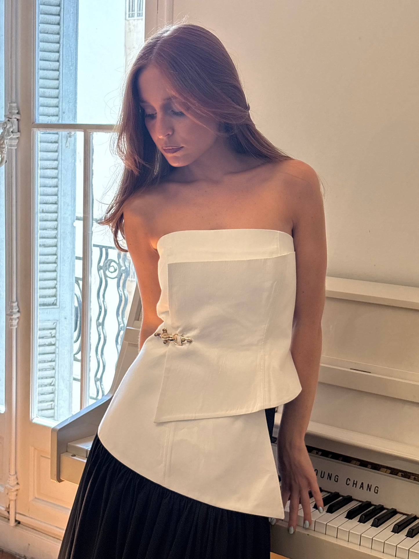 Bustier Necked